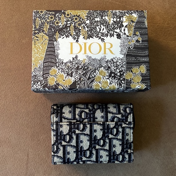 Dior Saddle Flap Card Case - Picture 2 of 14